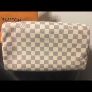 Louis Vuitton Speedy 30